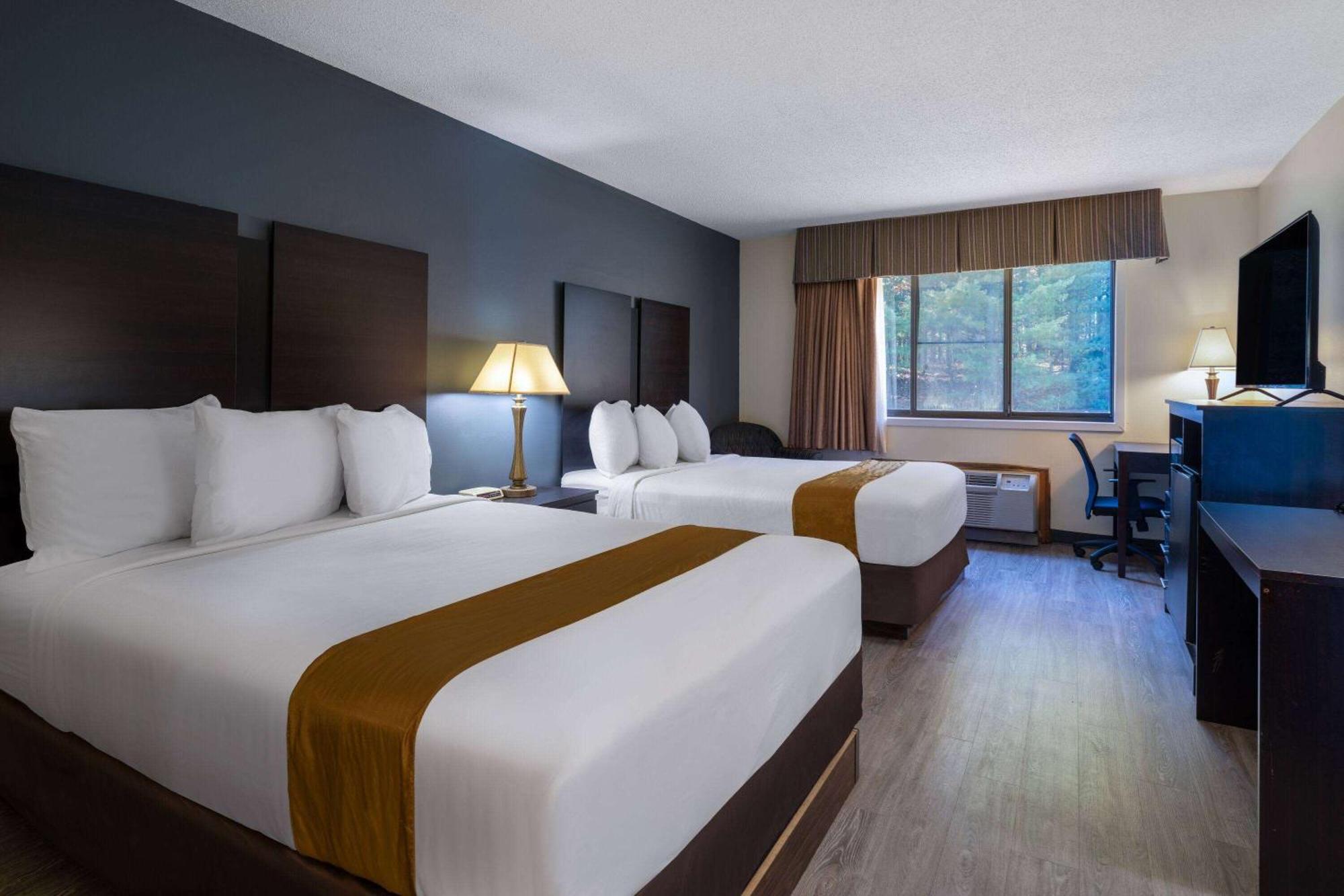 Travelodge By Wyndham Merrill Dış mekan fotoğraf