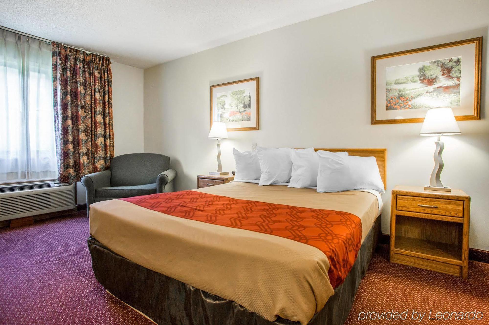 Travelodge By Wyndham Merrill Dış mekan fotoğraf