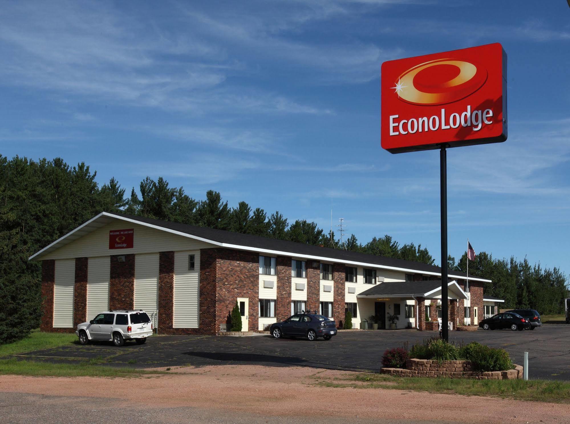Travelodge By Wyndham Merrill Dış mekan fotoğraf